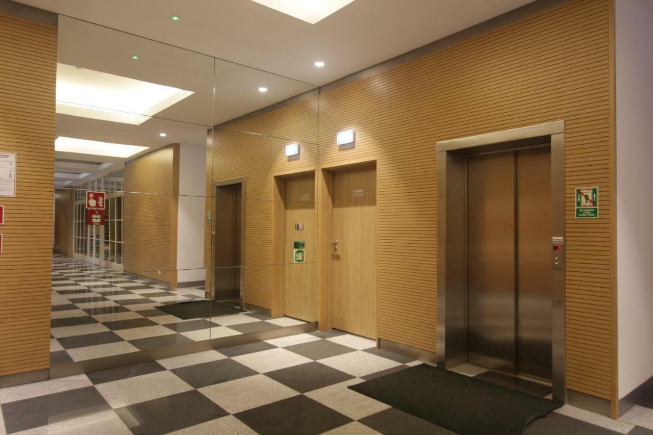 Dom Pomocy Studentom Hostel Βαρσοβία Εξωτερικό φωτογραφία